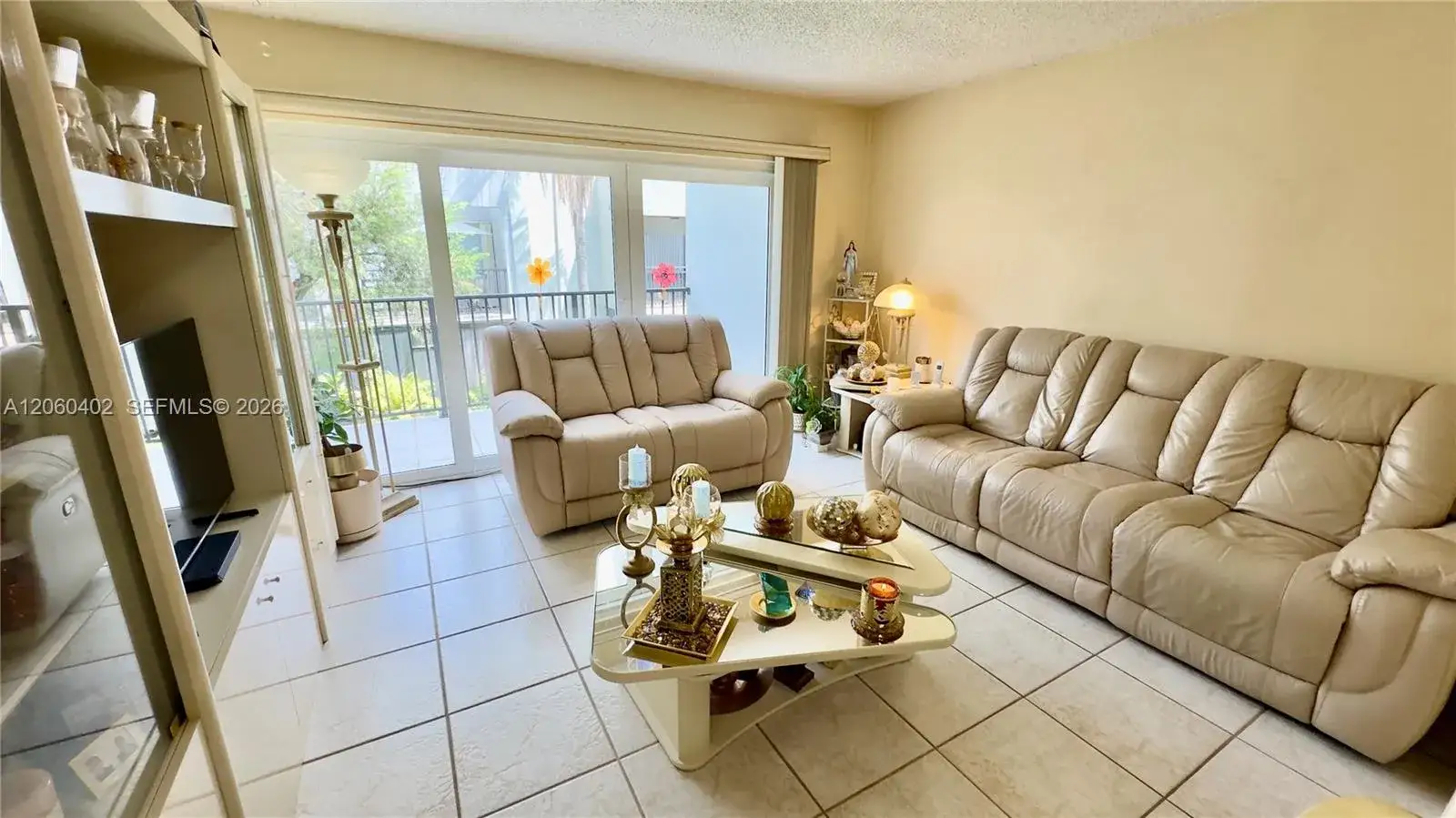 1 bedroom 1 bath Residential for sale at 30 NW 87th Ave # C219, Miami FL 33172