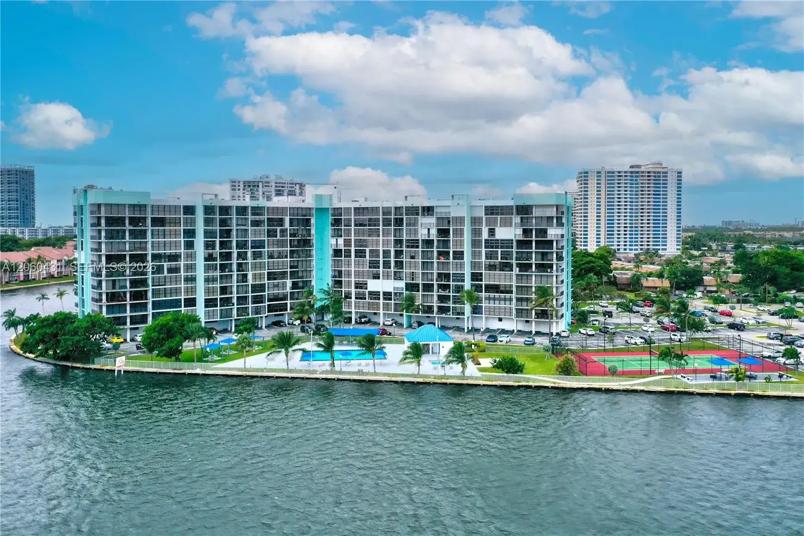 2 bedroom 2 bath Residential for sale at 200 Leslie Dr # 329, Hallandale Beach FL 33009