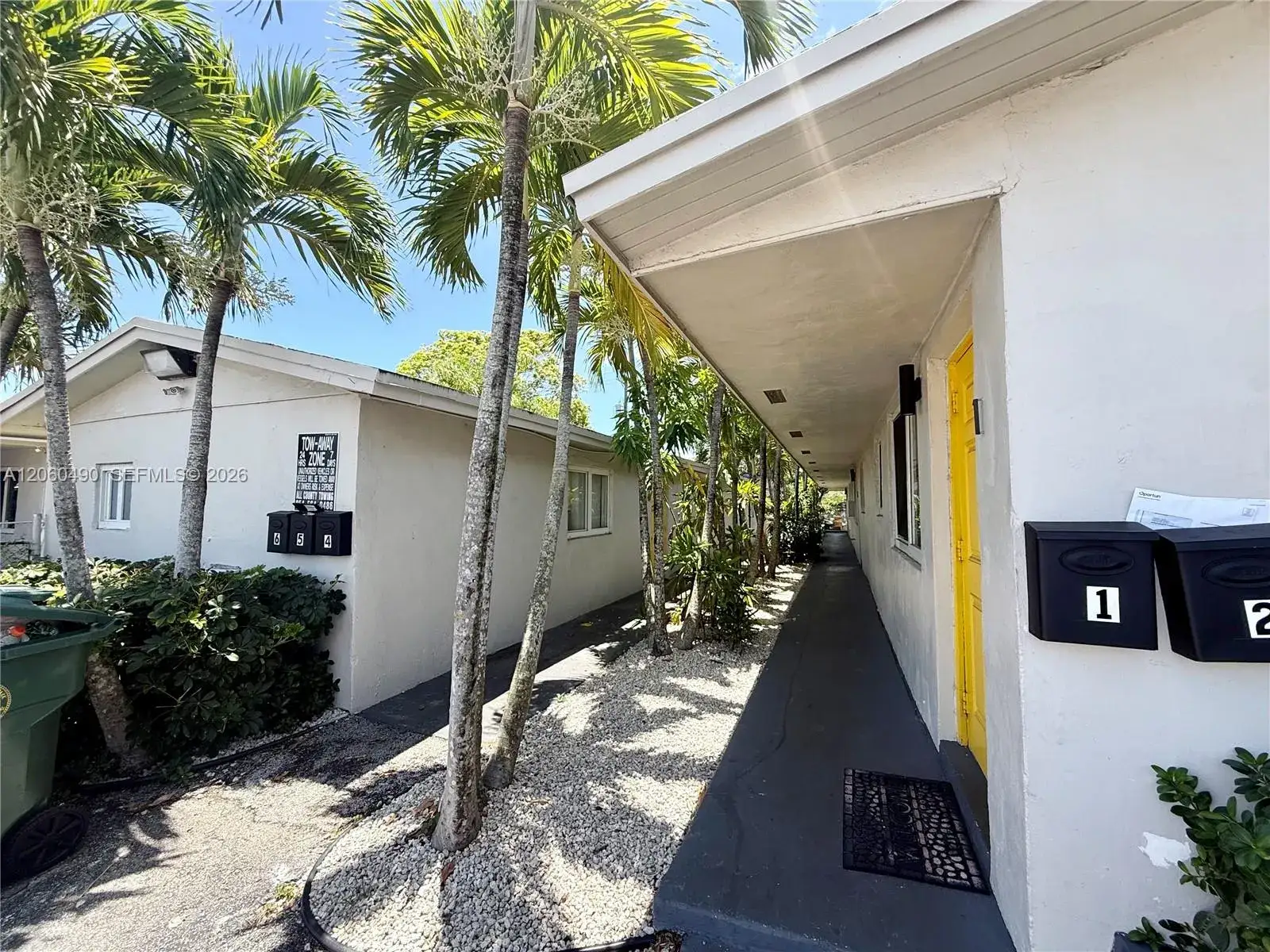 1 bedroom 1 bath Residential Lease for rent at 2160 NW 29th St # 6, Oakland Park FL 33311
