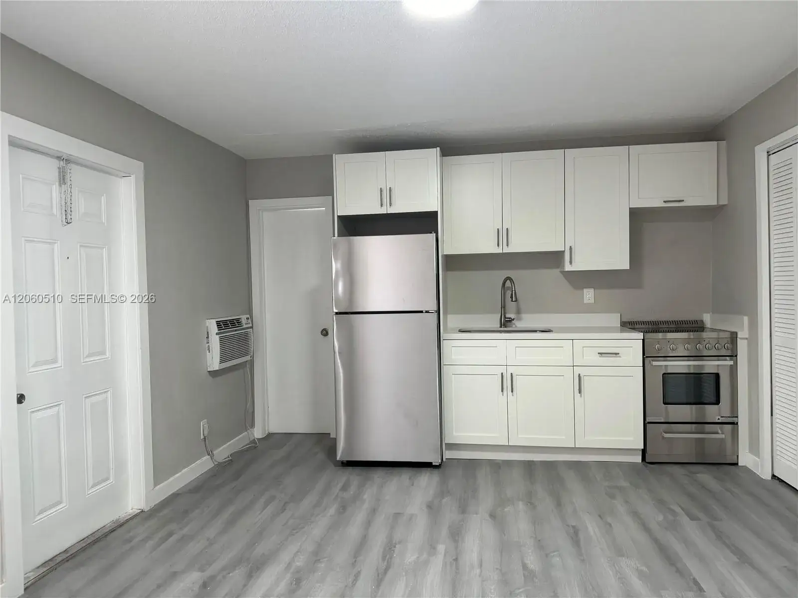 1 bath Residential Lease for rent at 501 SE 23rd St # 12, Fort Lauderdale FL 33316