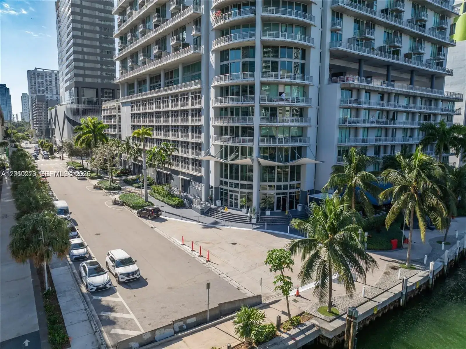 1 bedroom 1 bath Residential Lease for rent at 690 SW 1st Ct # 1132, Miami FL 33130