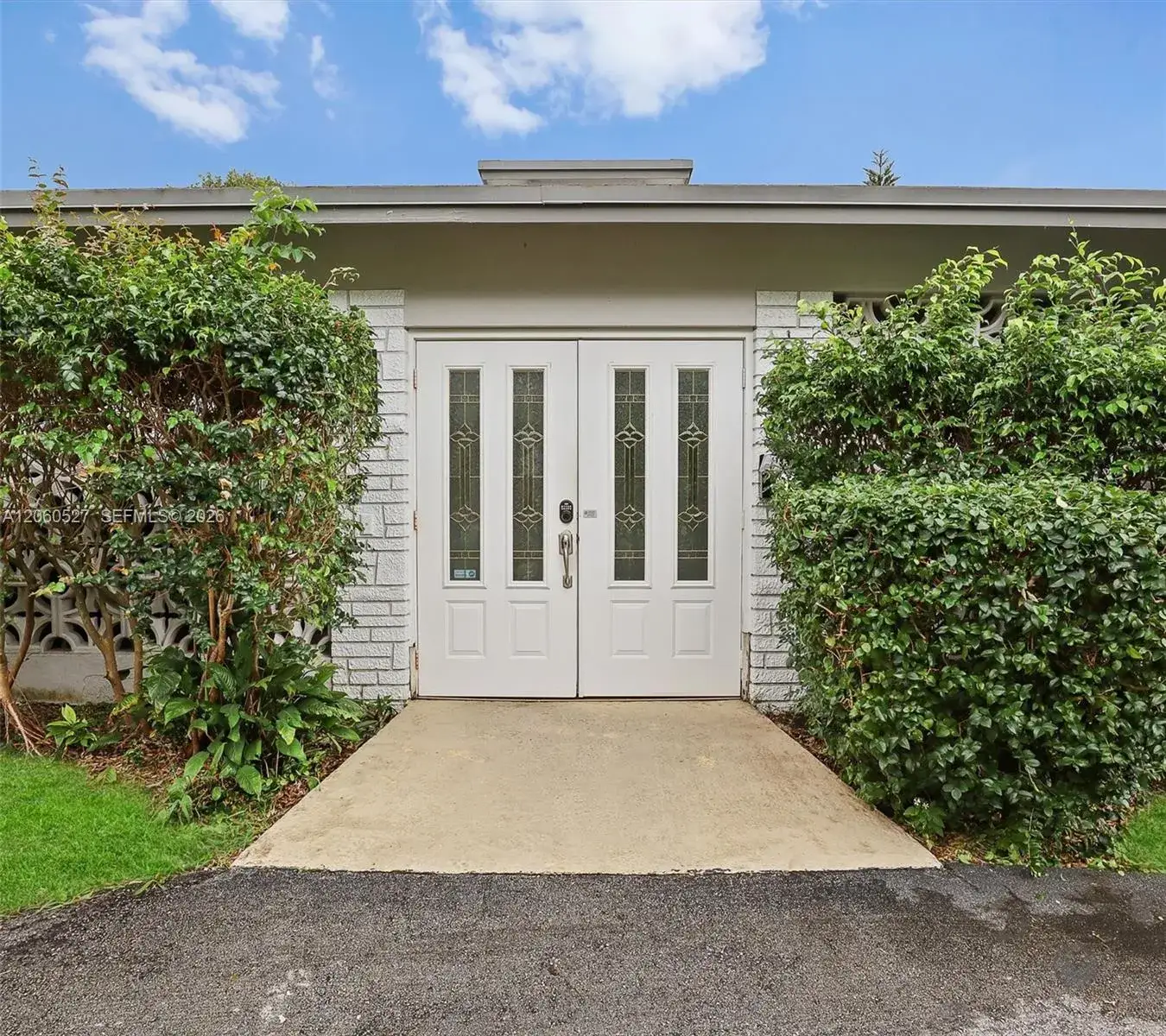 4 bedroom 2 bath Residential for sale at 4810 Johnson St, Hollywood FL 33021