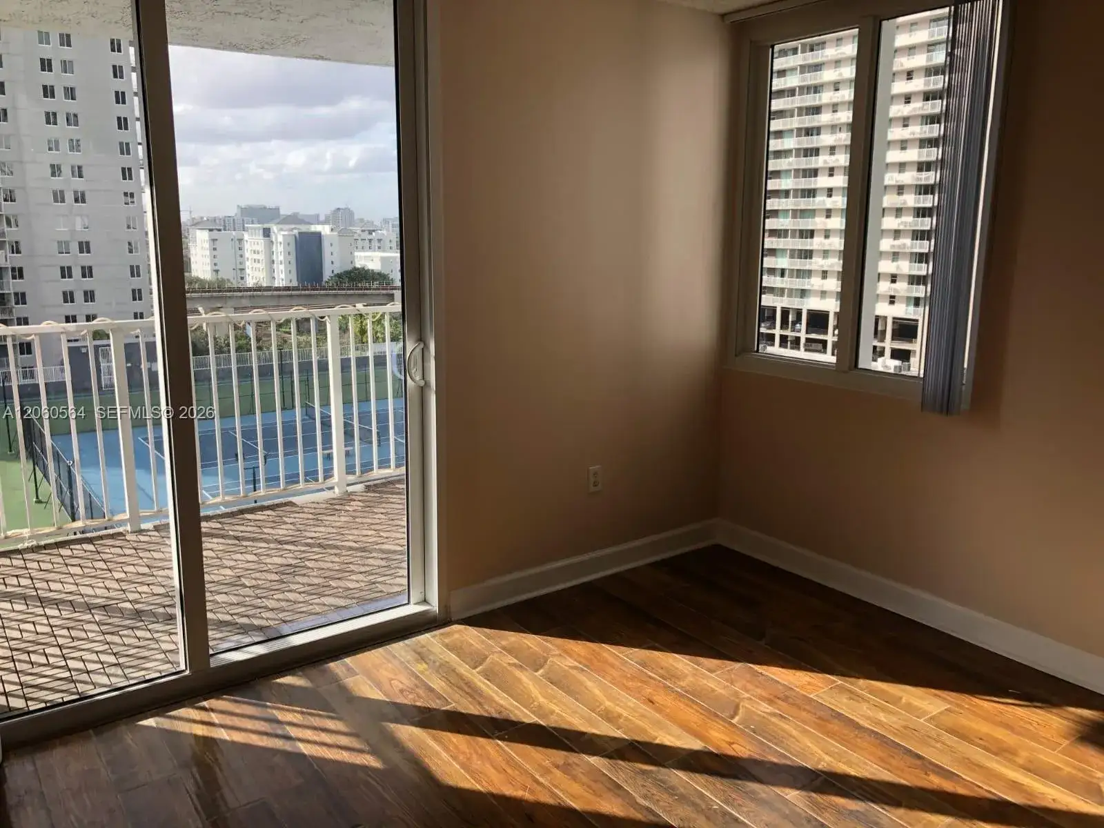 1 bedroom 1 bath Residential Lease for rent at 800 N Miami Ave # 1001, Miami FL 33136