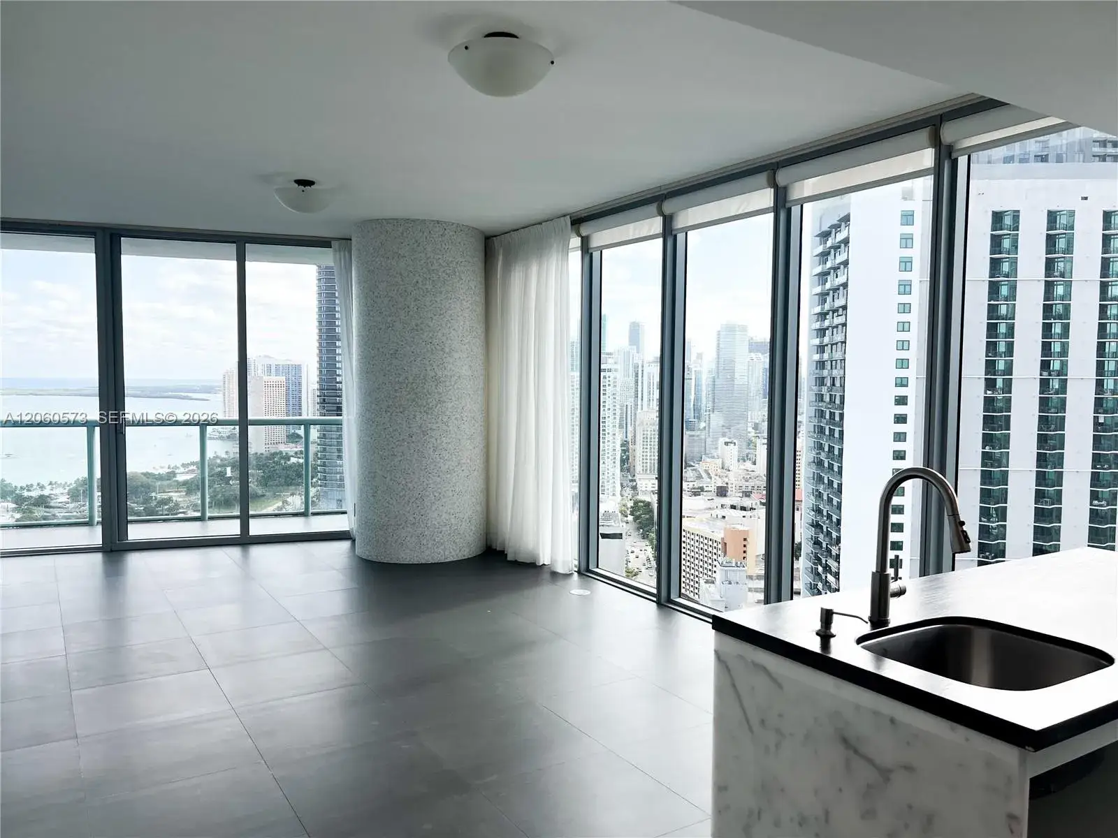 2 bedroom 2 bath Residential Lease for rent at 888 Biscayne Blvd # 3701, Miami FL 33132