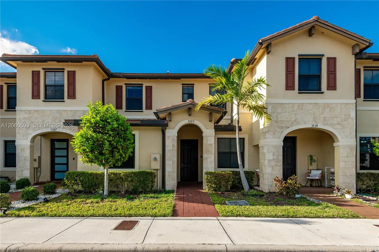 3 bedroom 3 bath Residential for sale at 3323 W 106th Ter, Hialeah FL 33018