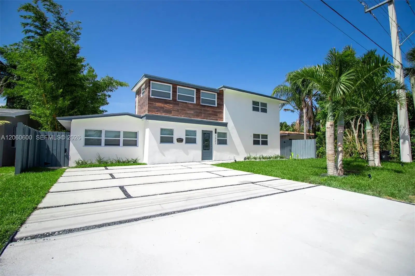 5 bedroom 4 bath Residential for sale at 1321 NE 14th St, Fort Lauderdale FL 33304