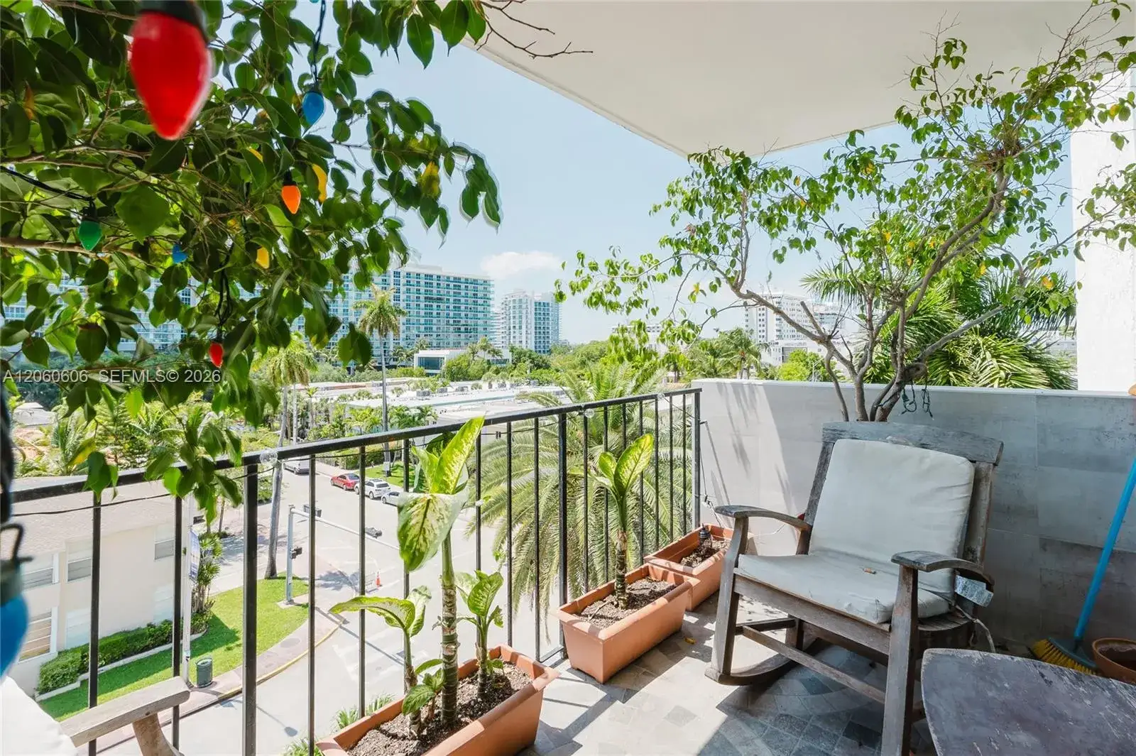 2 bedroom 2 bath Residential for sale at 1455 West Ave # 603, Miami Beach FL 33139
