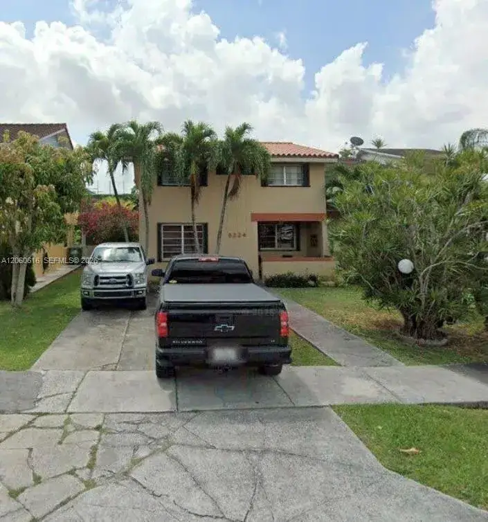 3 bedroom 2 bath Residential Lease for rent at 9224 SW 4th Ter, Miami FL 33174