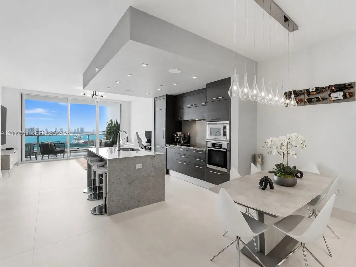 1 bedroom 2 bath Residential for sale at 900 Biscayne Blvd # 3607, Miami FL 33132