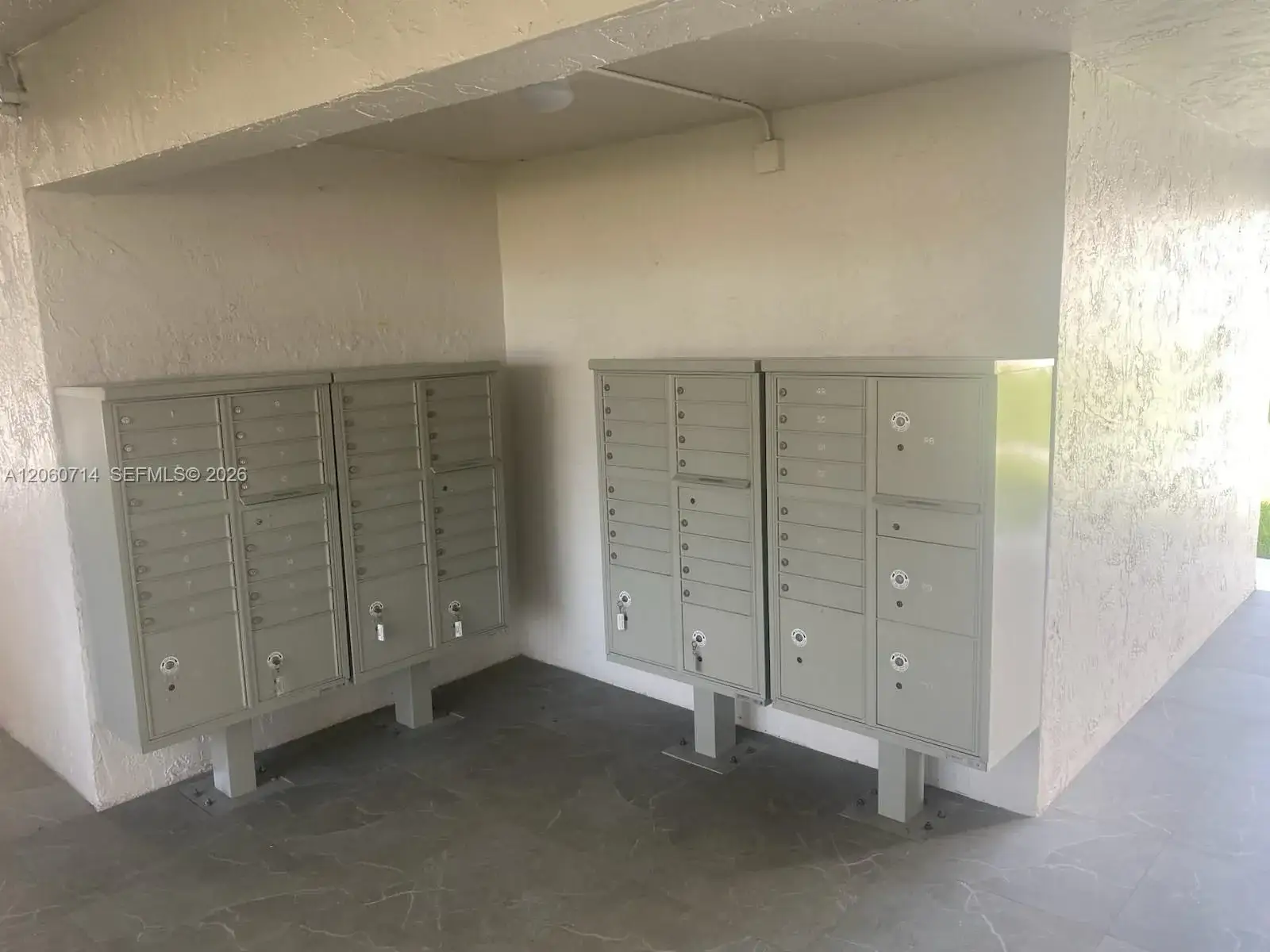 2 bedroom 2 bath Residential Lease for rent at 9520 SW 8th St # 118, Miami FL 33174