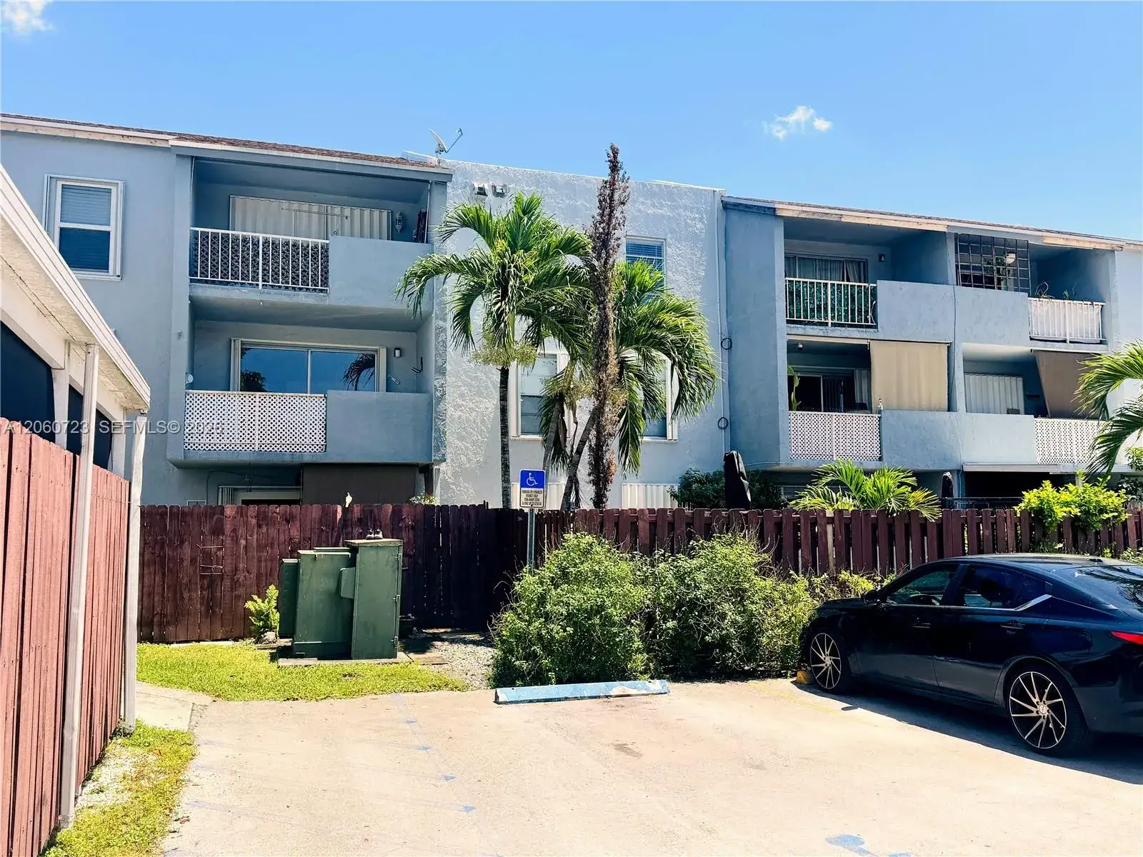 1 bedroom 1 bath Residential Lease for rent at 6095 W 18th Ave # S219, Hialeah FL 33012
