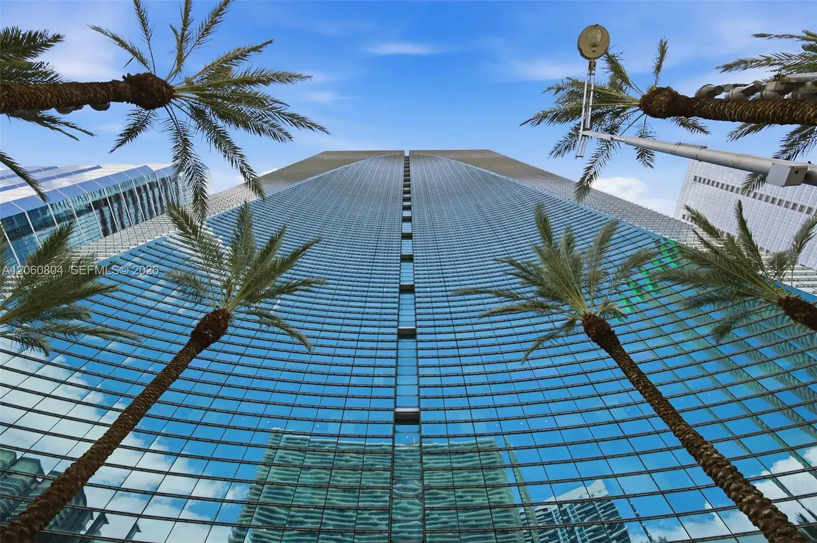 1 bedroom 1 bath Residential Lease for rent at 1395 Brickell Ave # 2902, Miami FL 33131