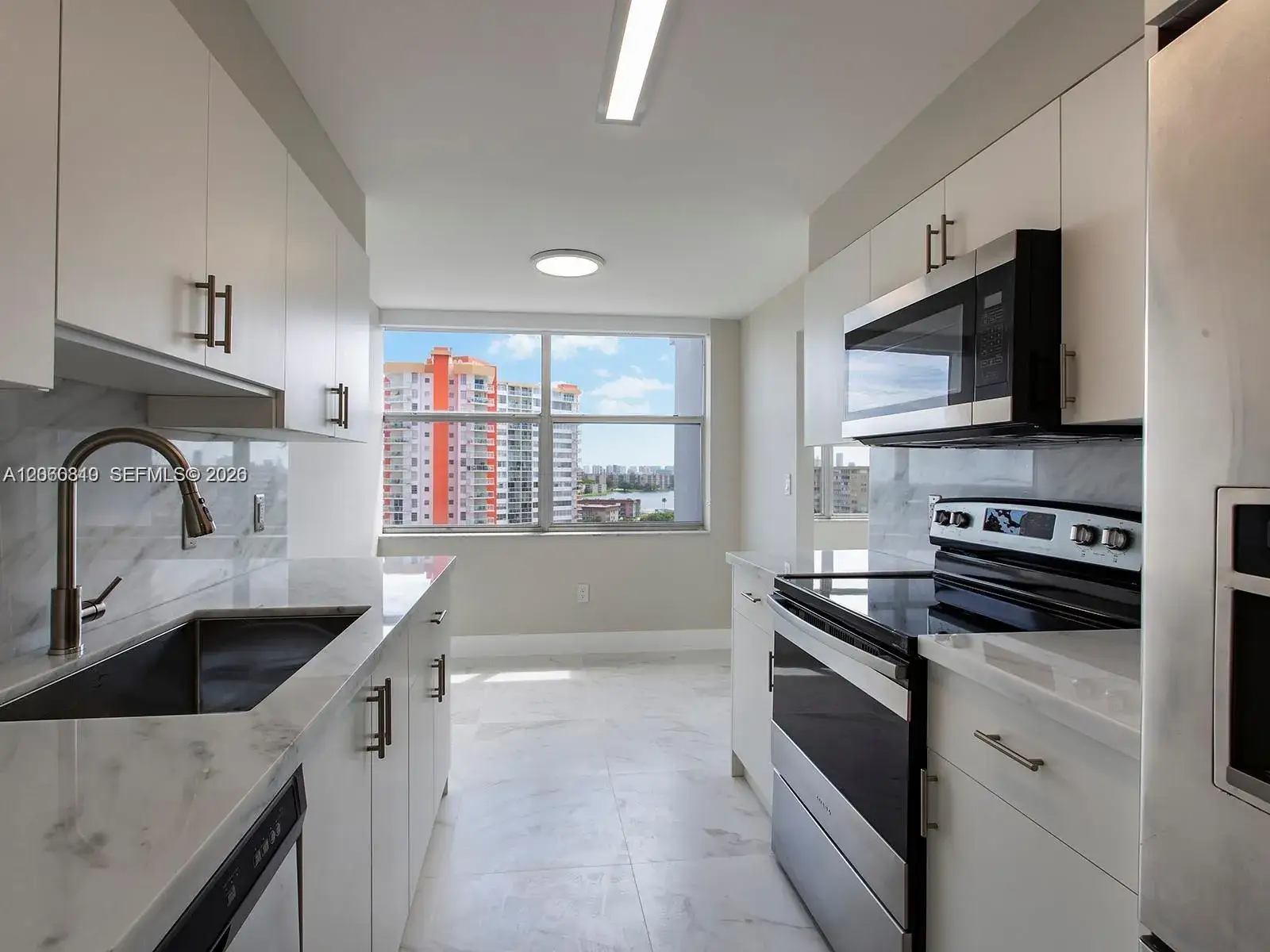 2 bedroom 2 bath Residential Lease for rent at 1200 NE Miami Gardens Dr # 1013W, Miami FL 33179