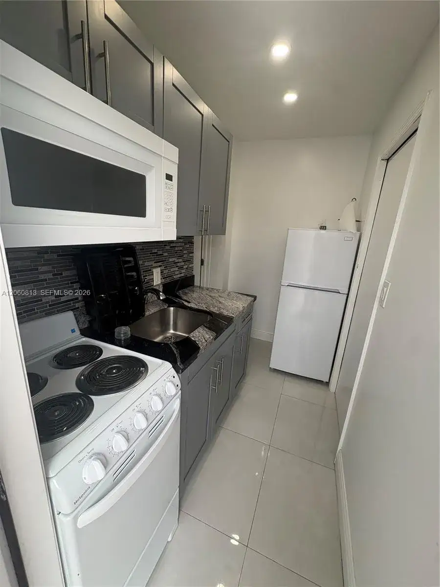2400 Casablanca Dr # A, Miramar FL 33023