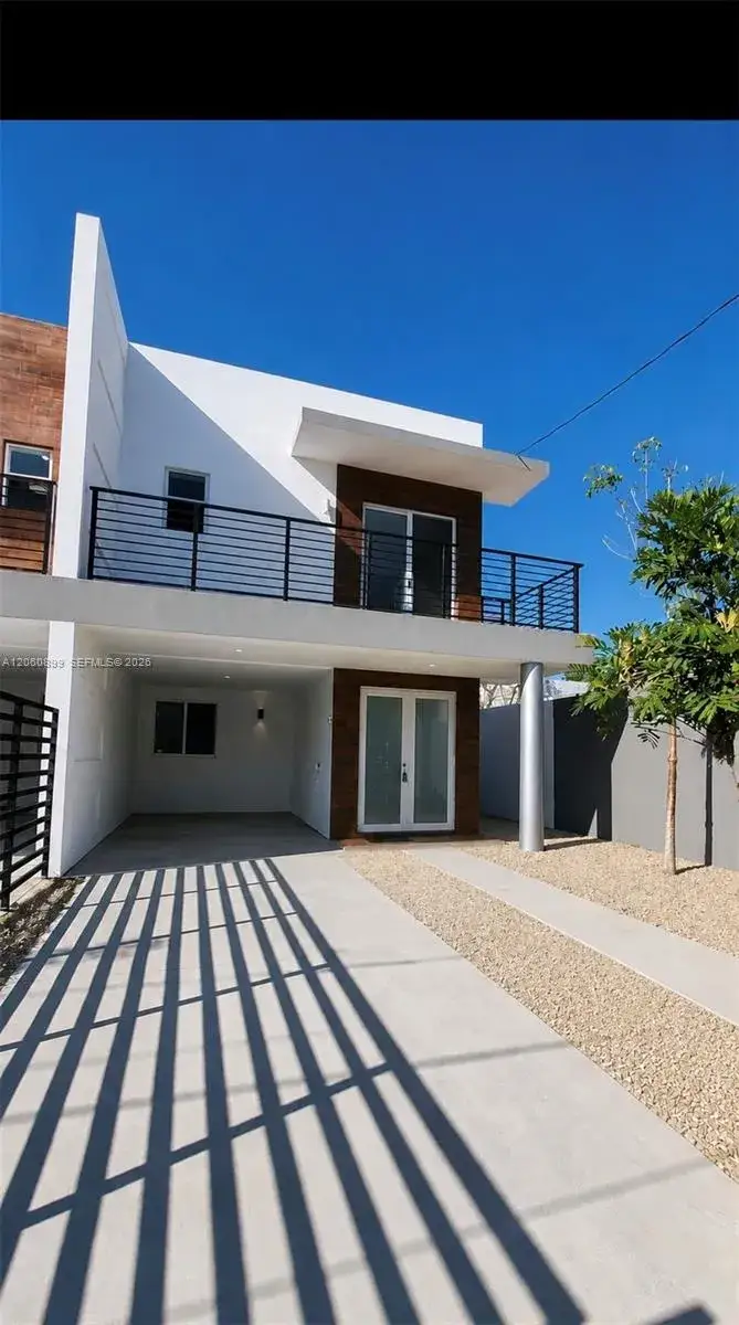 3675 Thomas Ave # 3675, Miami FL 33133