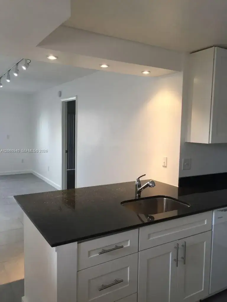 3 bedroom 2 bath Residential Lease for rent at 860 NE 209th Ter # 33, Miami FL 33179