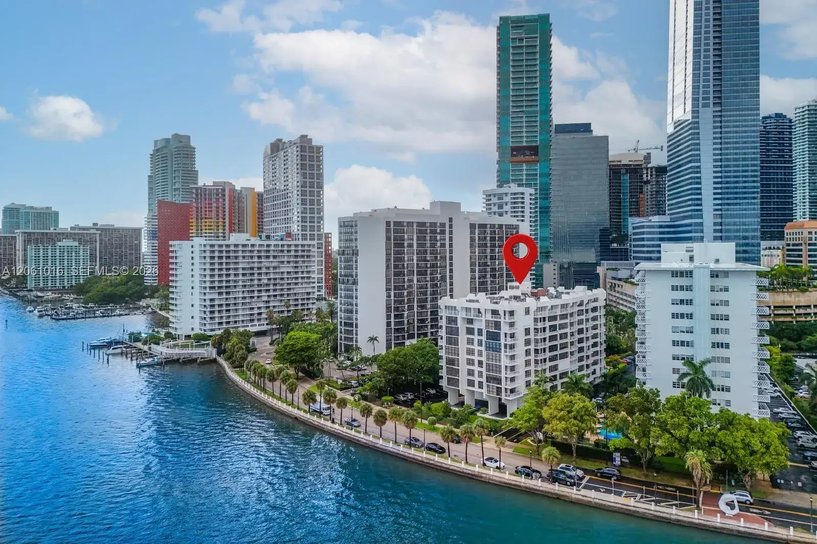 2 bedroom 2 bath Residential Lease for rent at 1440 Brickell Bay Dr # 401, Miami FL 33131