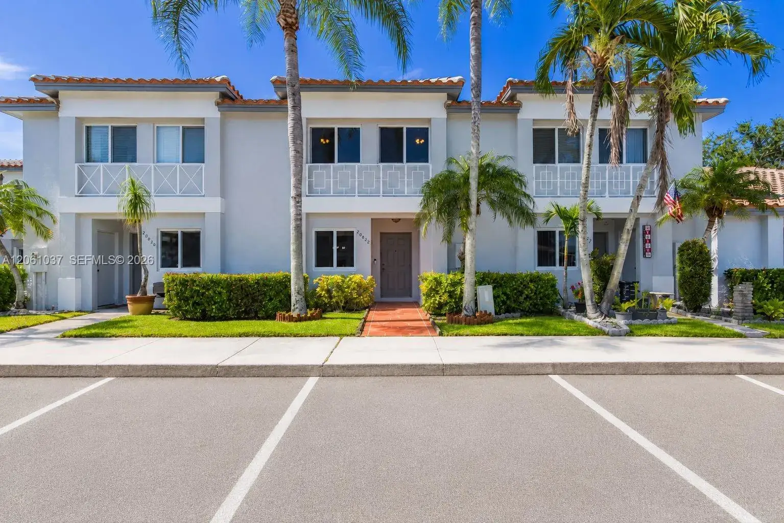 3 bedroom 2 bath Residential for sale at 20822 NW 2nd St, Pembroke Pines FL 33029