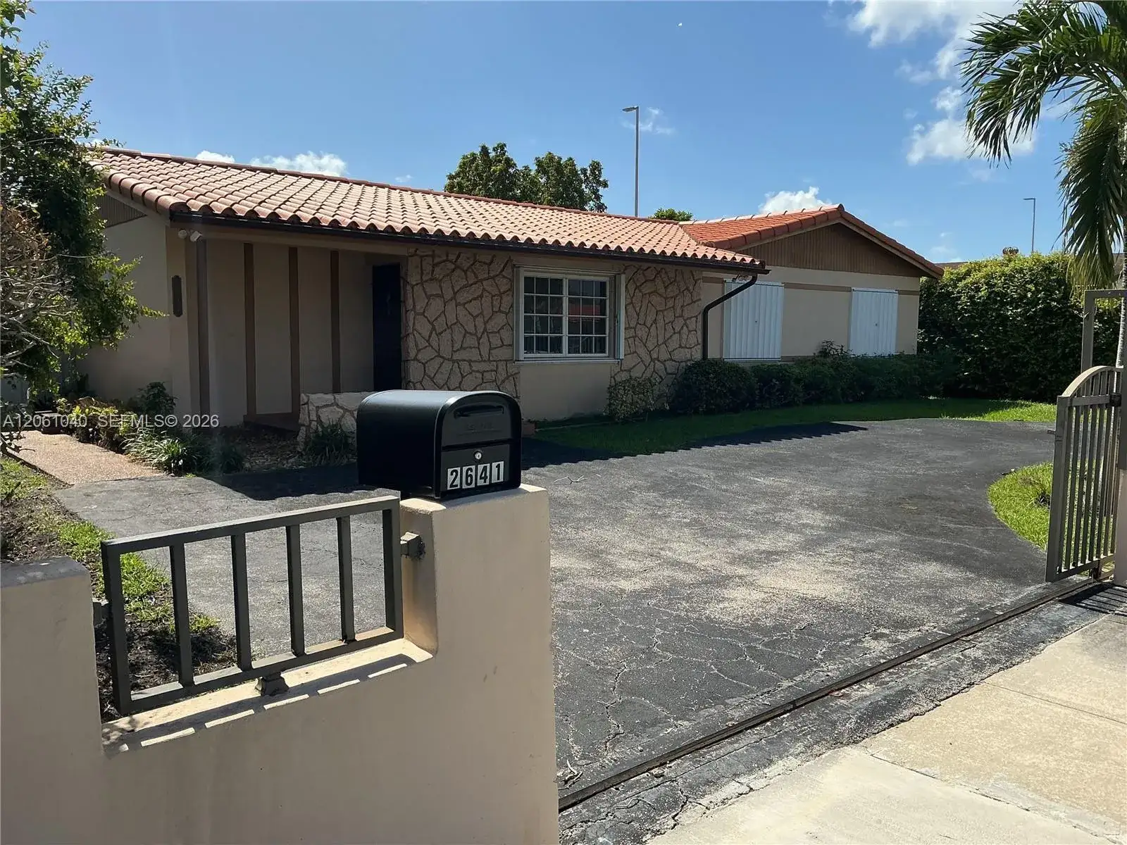 3 bedroom 2 bath Residential Lease for rent at 2641 SW 117th Ct, Miami FL 33175