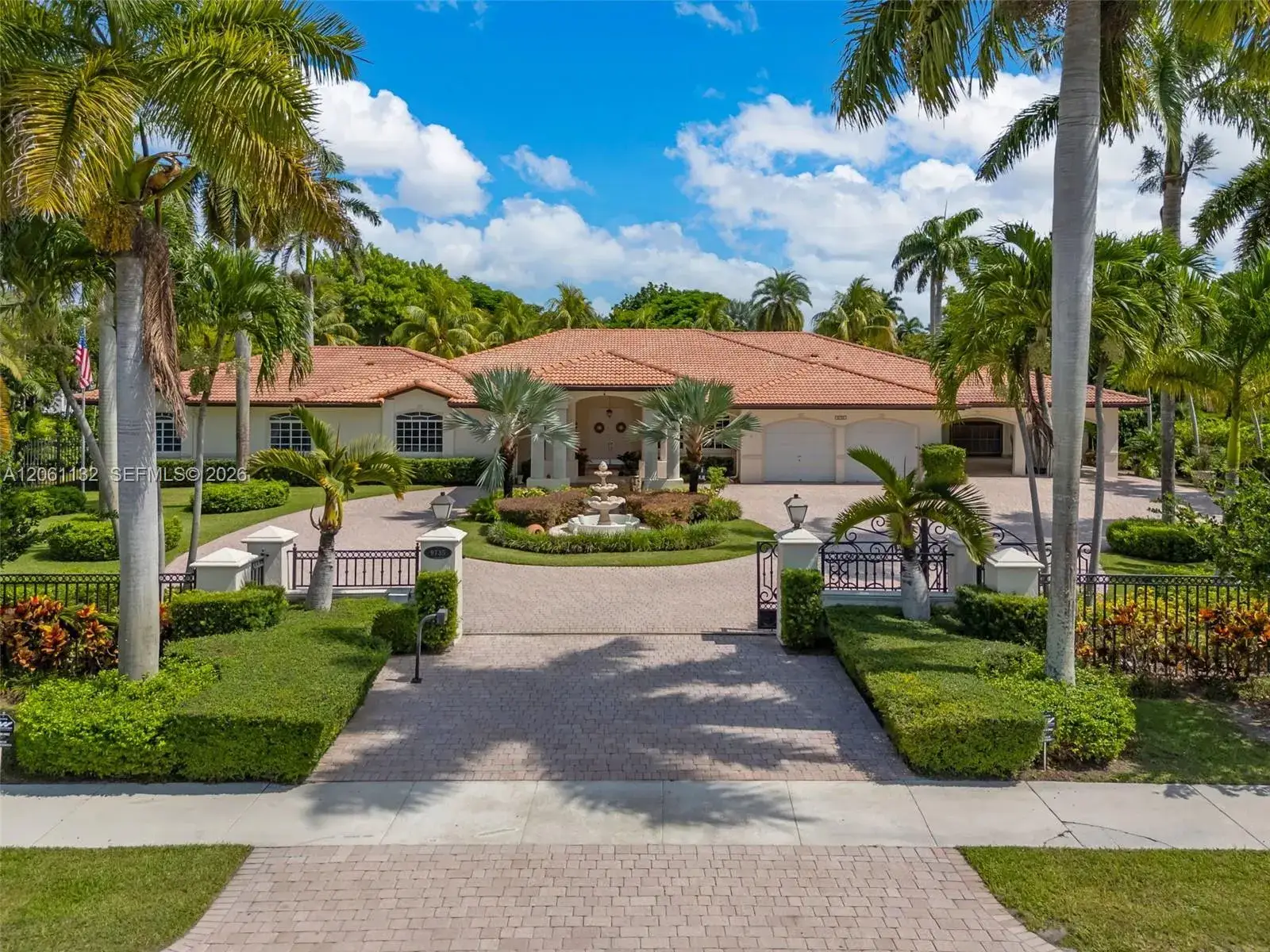 6 bedroom 5 bath Residential for sale at 9735 SW 64th St, Miami FL 33173