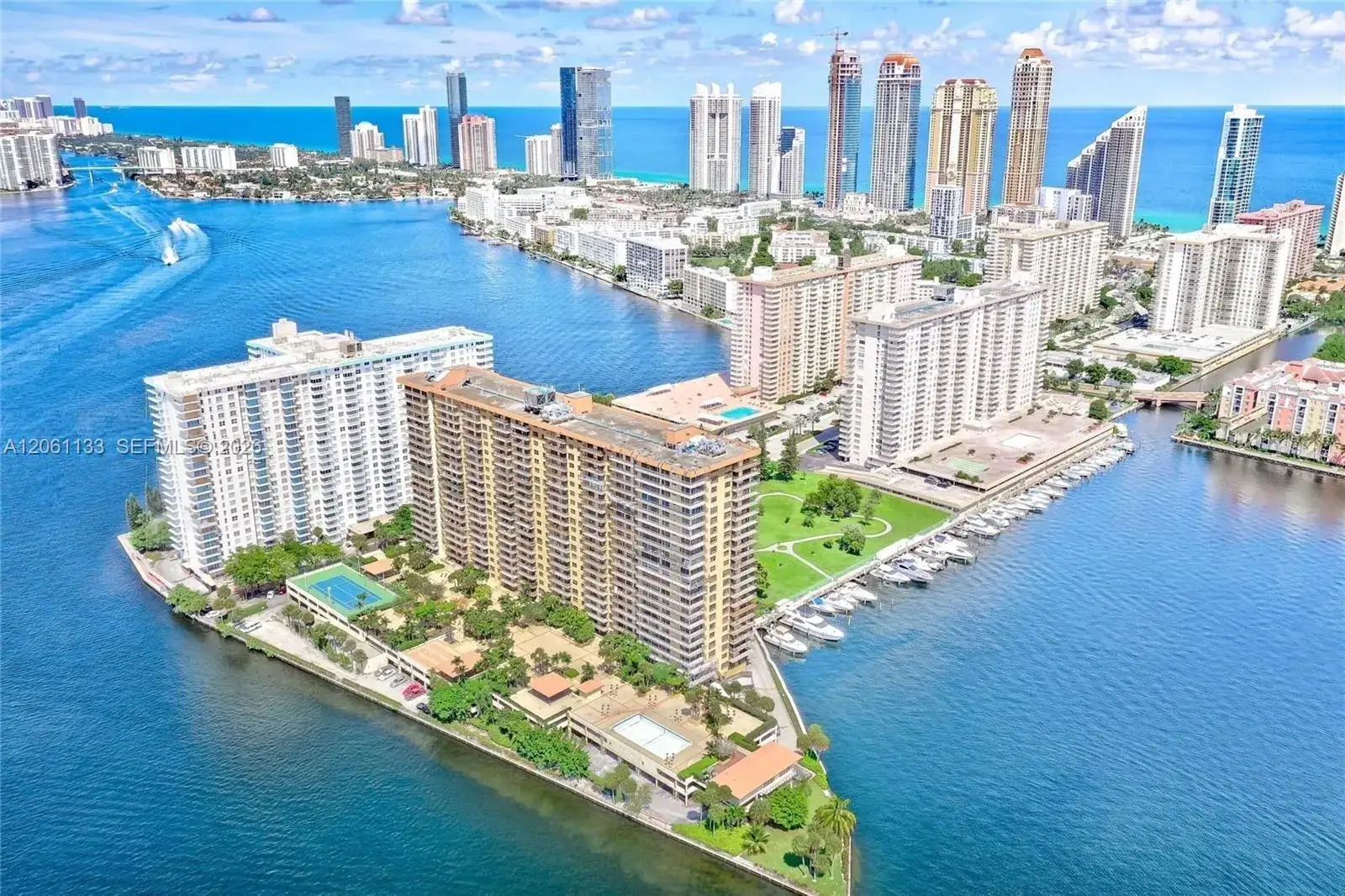 2 bedroom 2 bath Residential Lease for rent at 290 174th St # 617, Sunny Isles Beach FL 33160