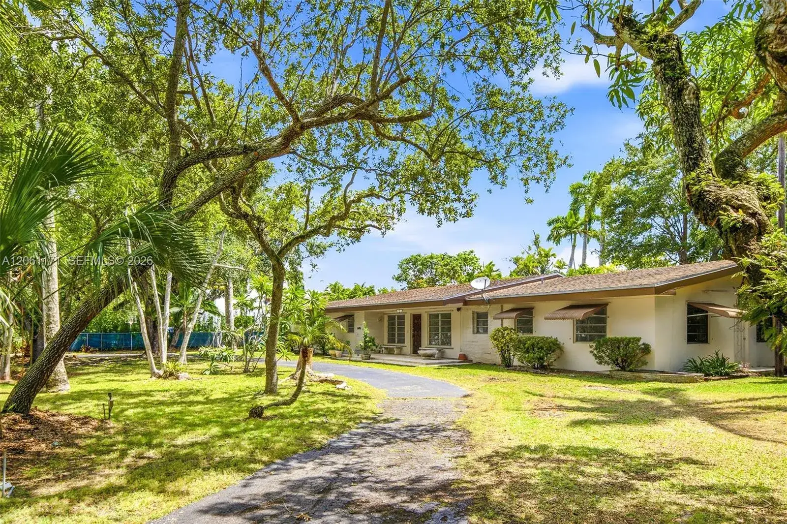 4 bedroom 3 bath Residential for sale at 6801 SW 82nd Ave, Miami FL 33143