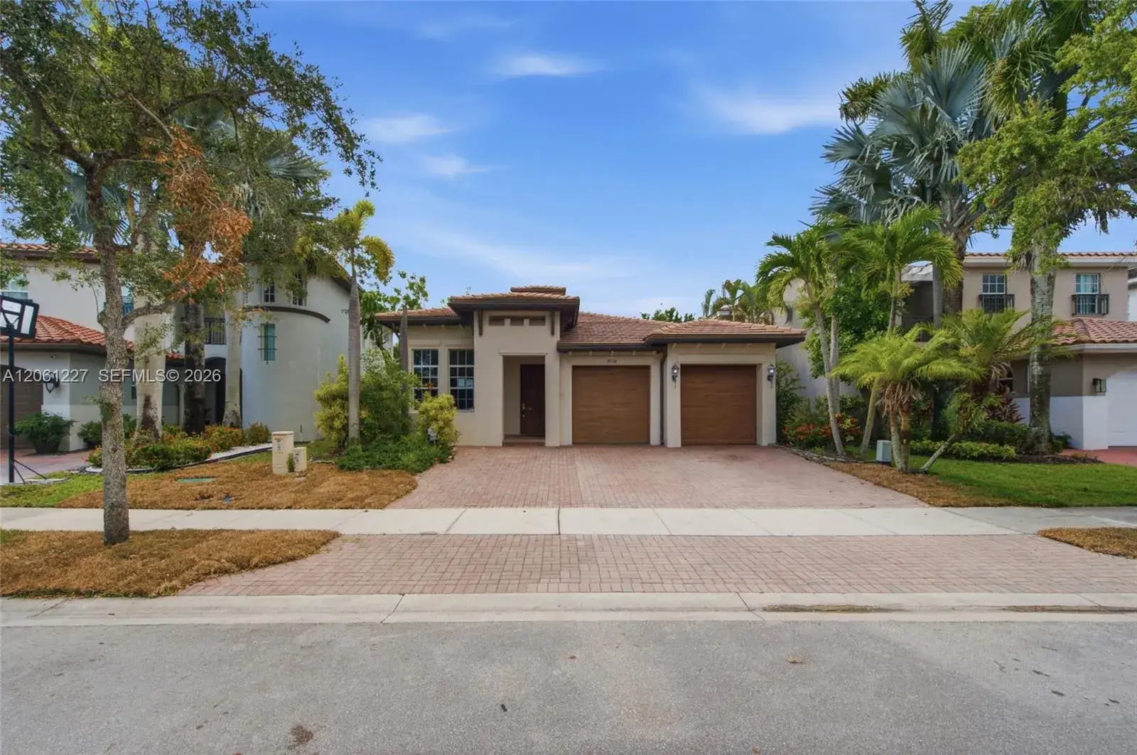 4 bedroom 3 bath Residential for sale at 10726 NW 80th Cir, Parkland FL 33076