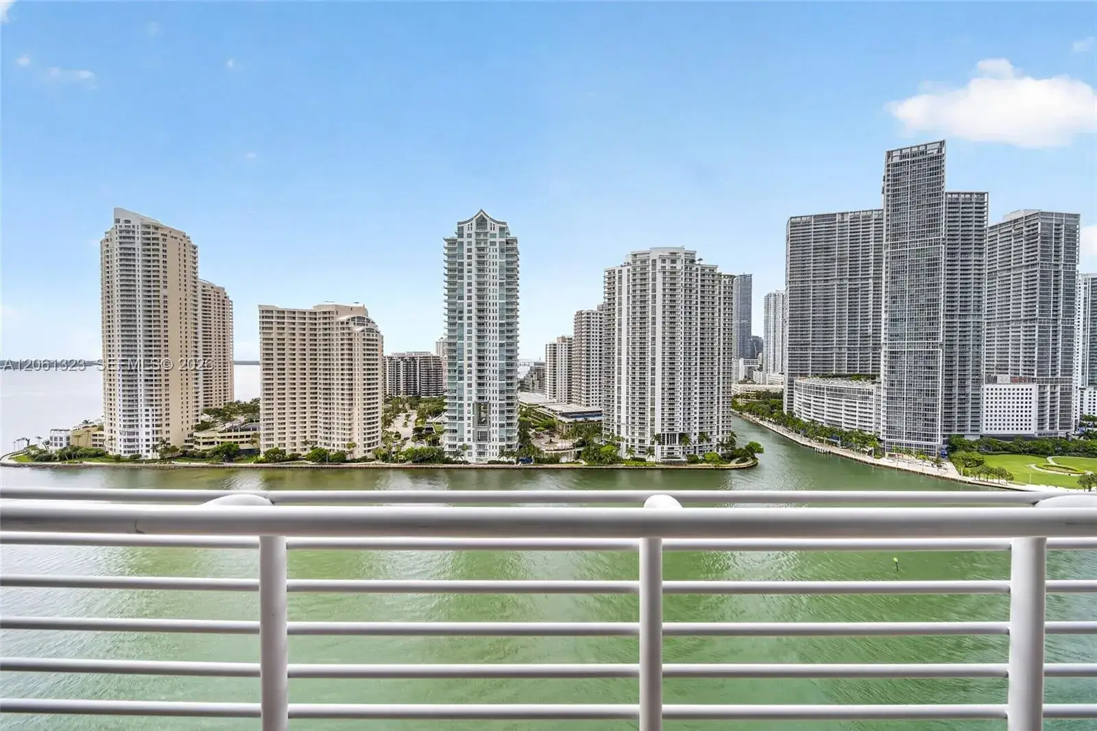 2 bedroom 2 bath Residential Lease for rent at 325 S Biscayne Blvd # 2219, Miami FL 33131