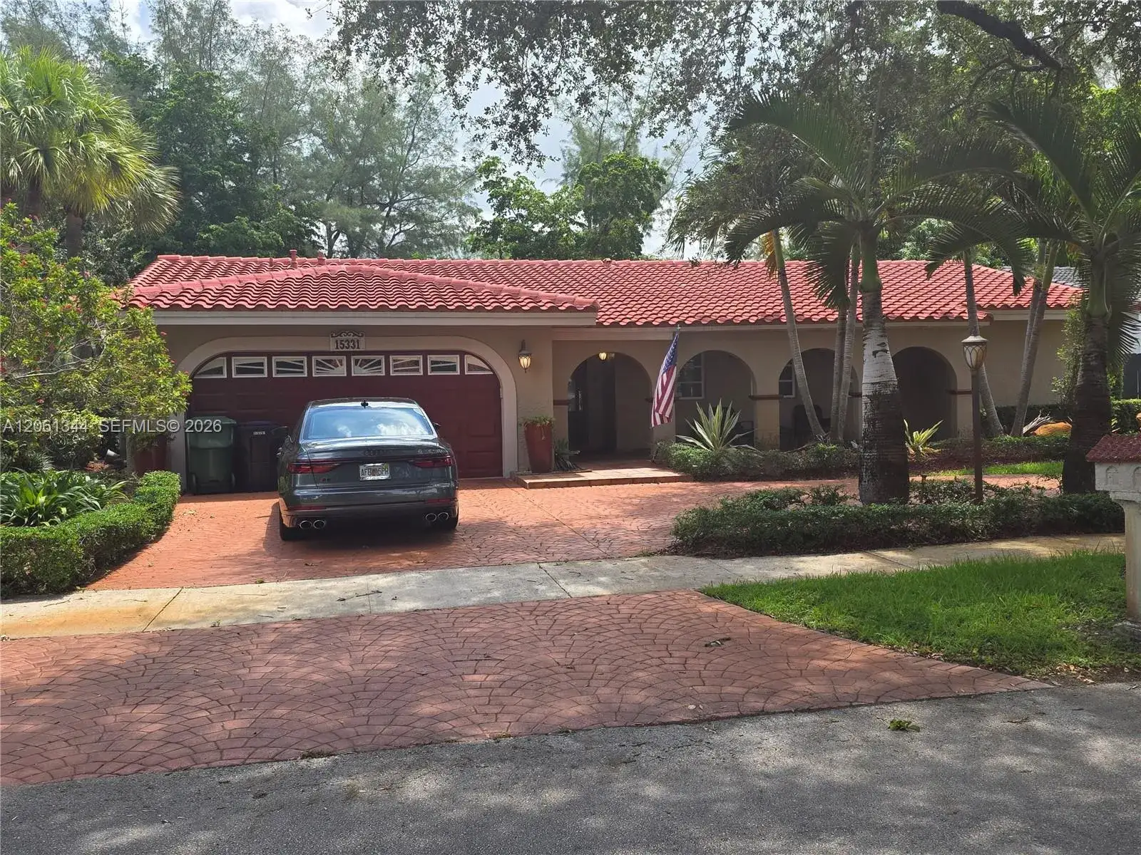 15331 Durnford Dr, Miami Lakes FL 33014