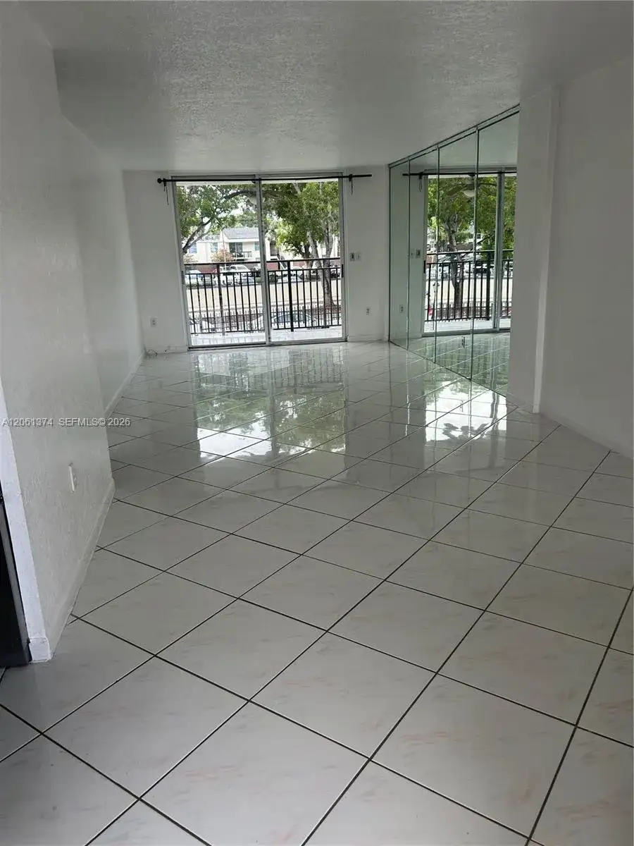 2 bedroom 2 bath Residential Lease for rent at 14180 SW 84th St # G, Miami FL 33183