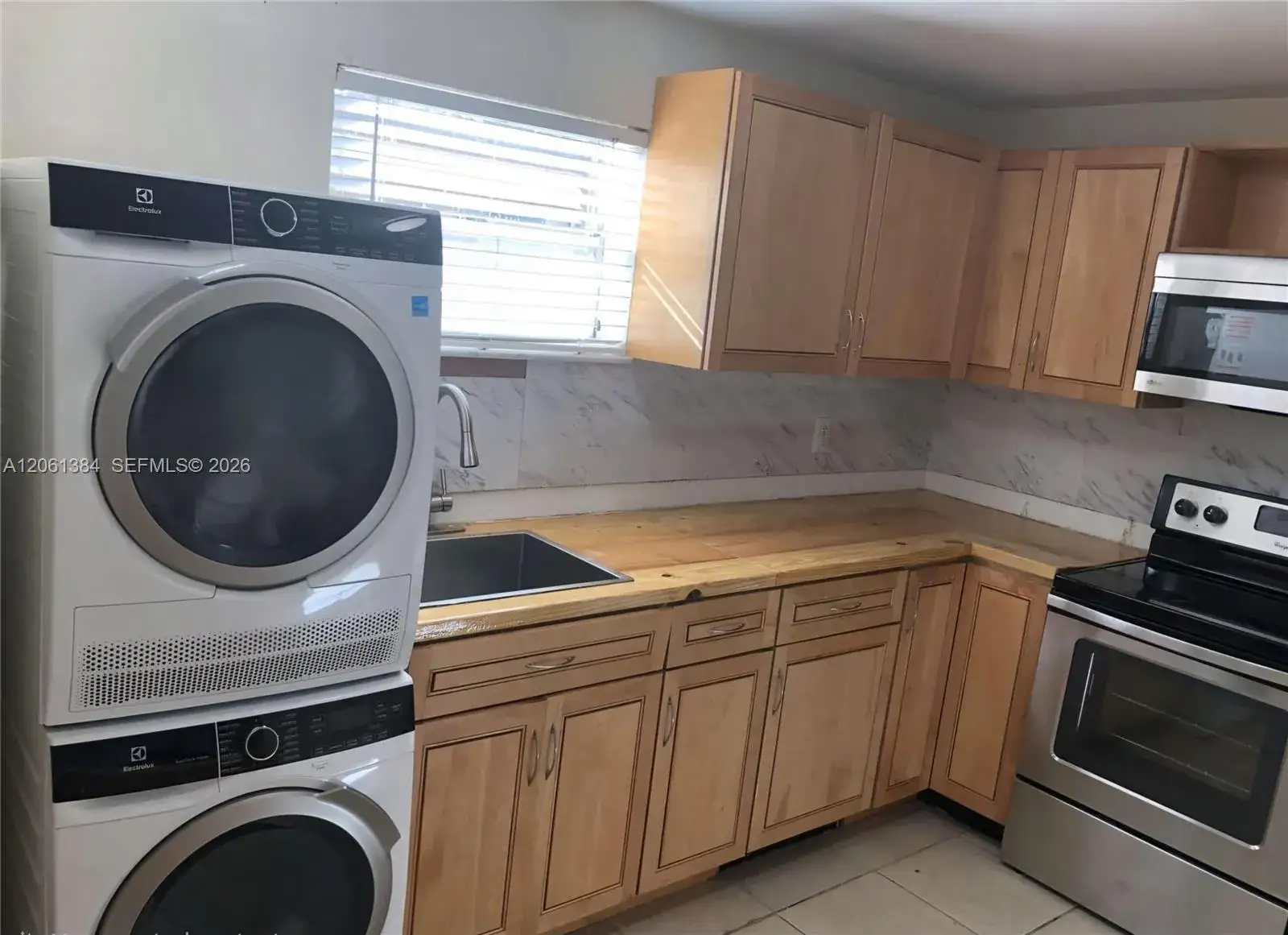 2 bedroom 2 bath Residential for sale at 4235 N University Dr # 306, Sunrise FL 33351