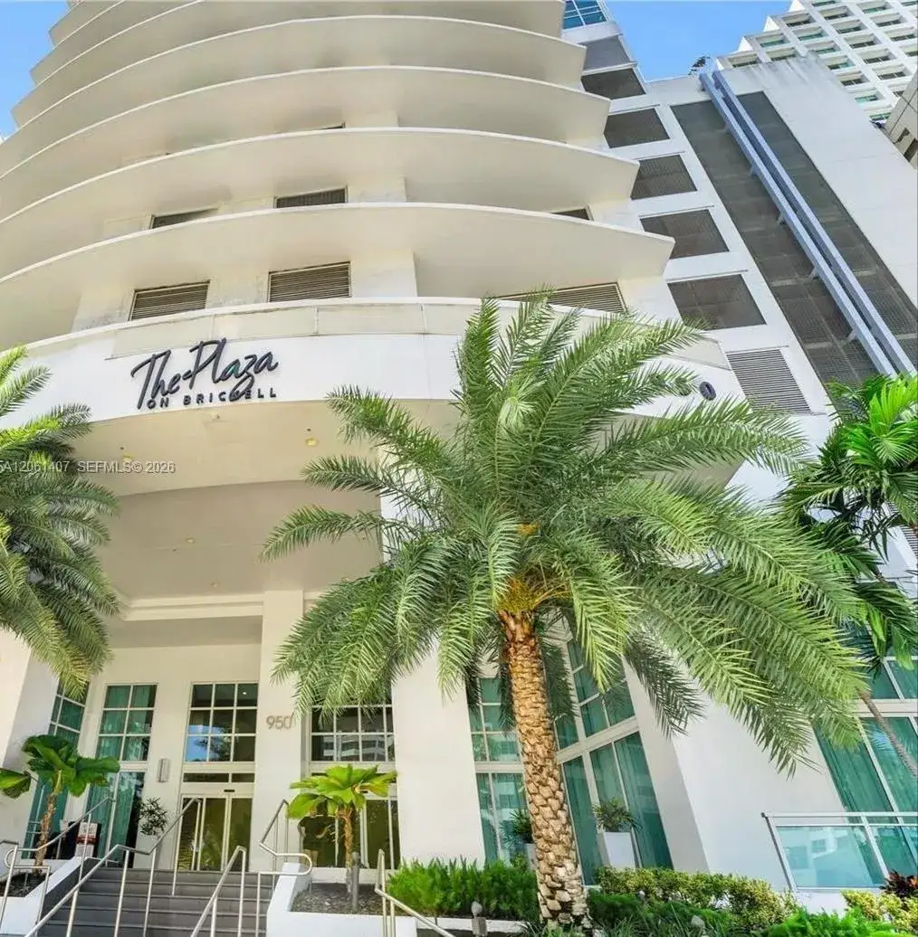 2 bedroom 2 bath Residential Lease for rent at 950 Brickell Bay Dr # 2406, Miami FL 33131