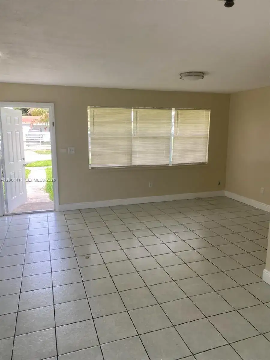 3 bedroom 1 bath Residential Lease for rent at 27922 SW 130th Ct # 69, Homestead FL 33032