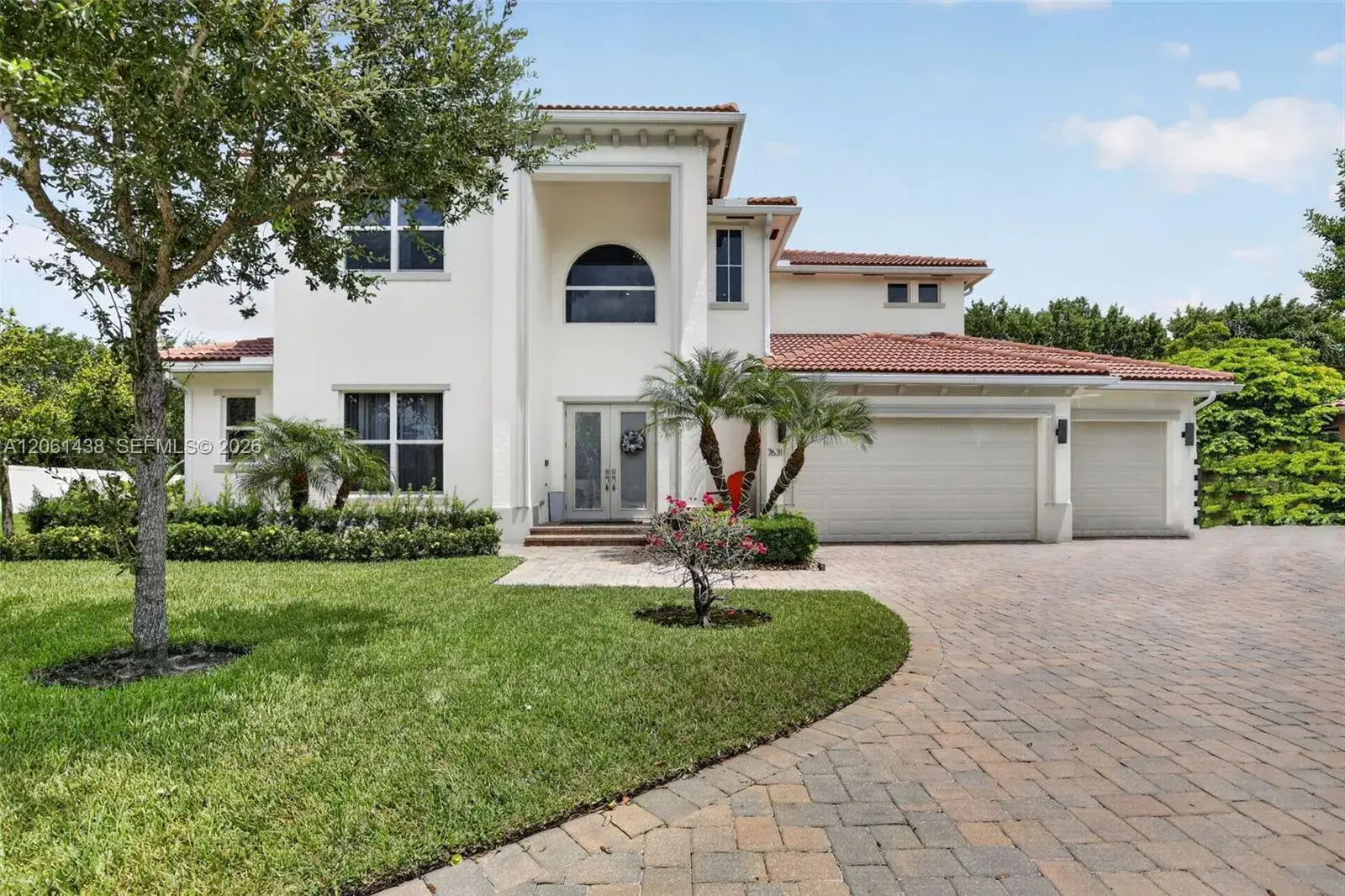 5 bedroom 4 bath Residential for sale at 7631 Cavalia Dr, Davie FL 33328
