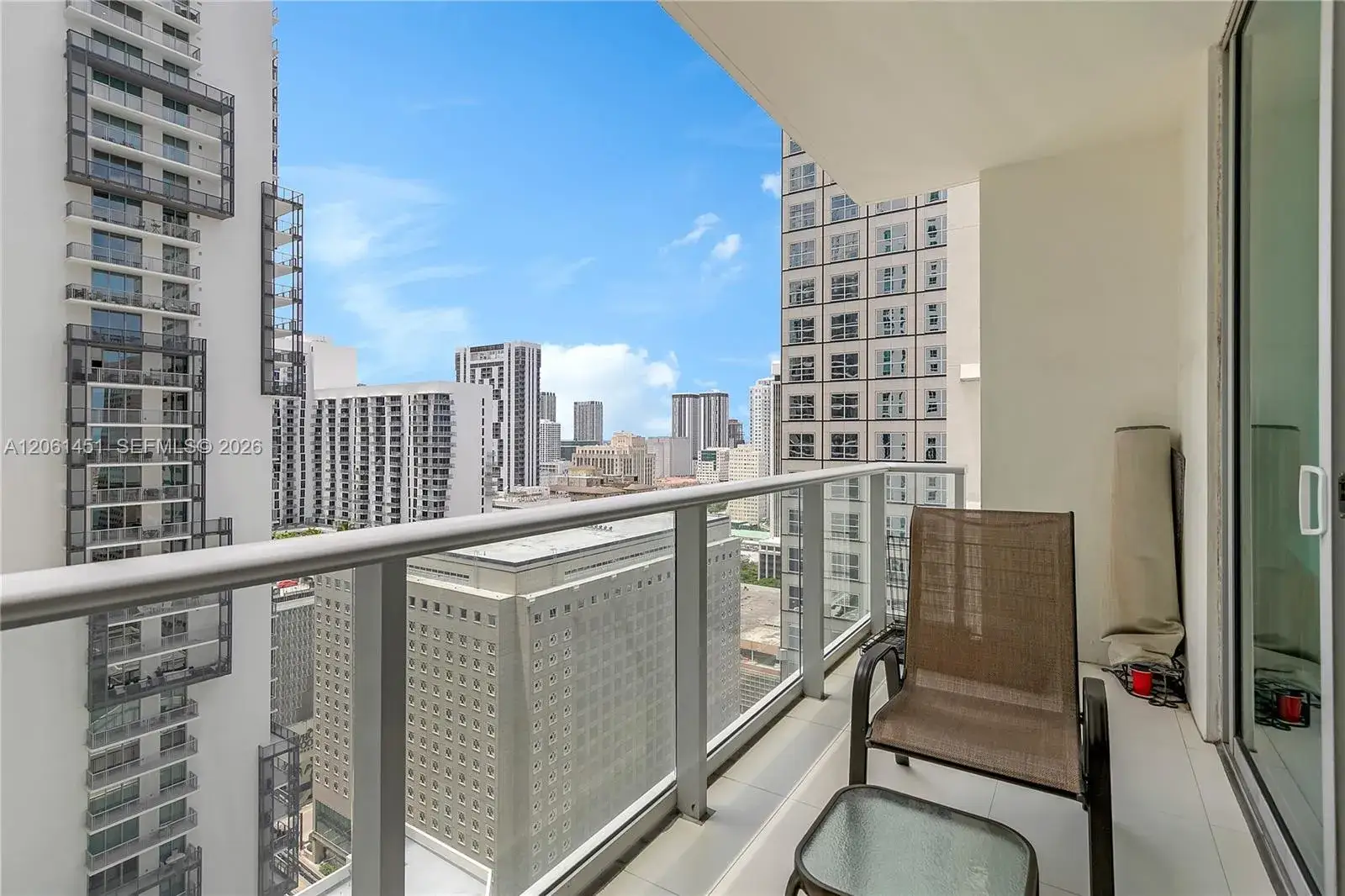 1 bedroom 1 bath Residential for sale at 300 S Biscayne Blvd # 2309, Miami FL 33131
