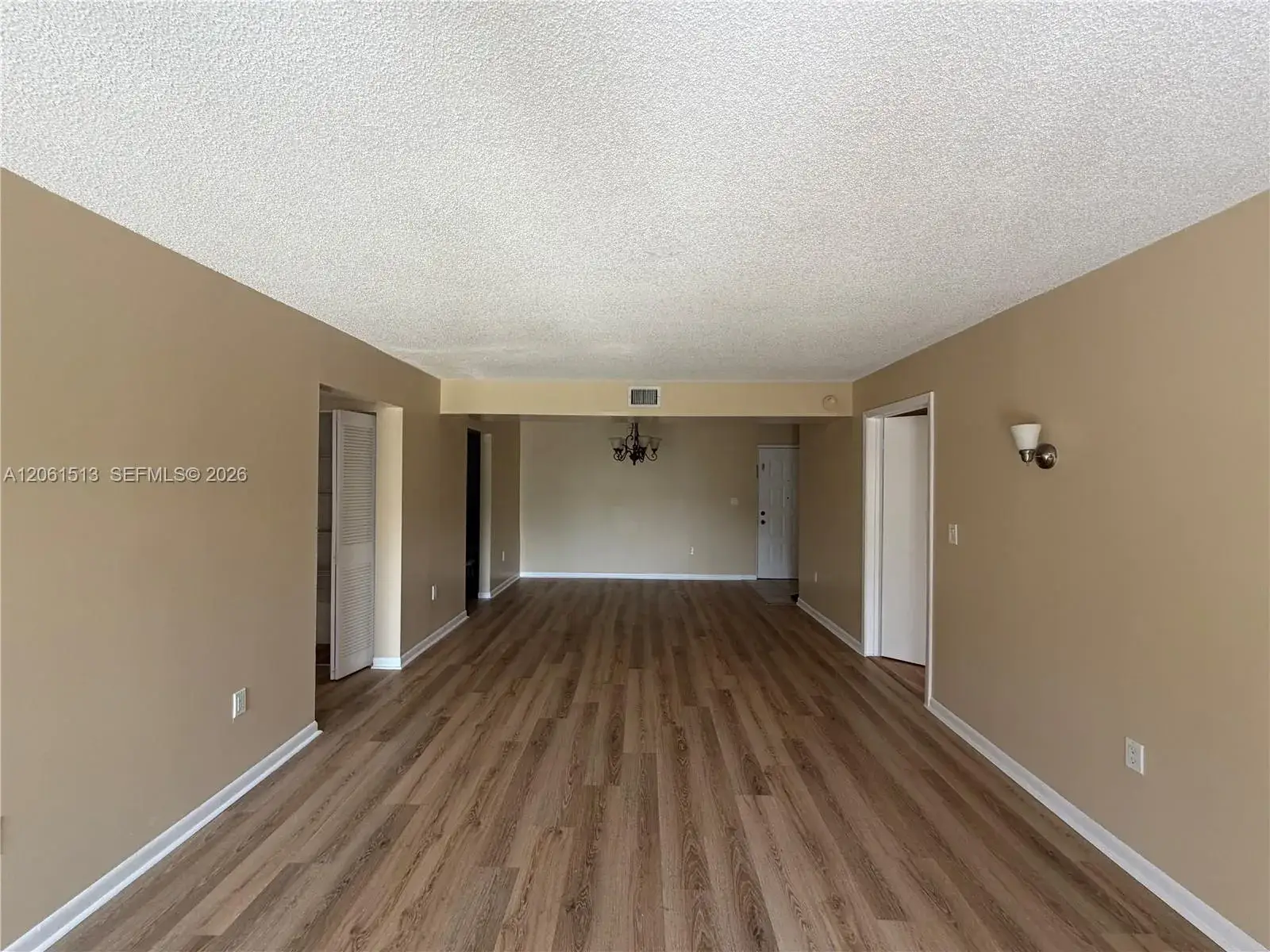 2 bedroom 2 bath Residential for sale at 711 N Pine Island Rd # 121, Plantation FL 33324