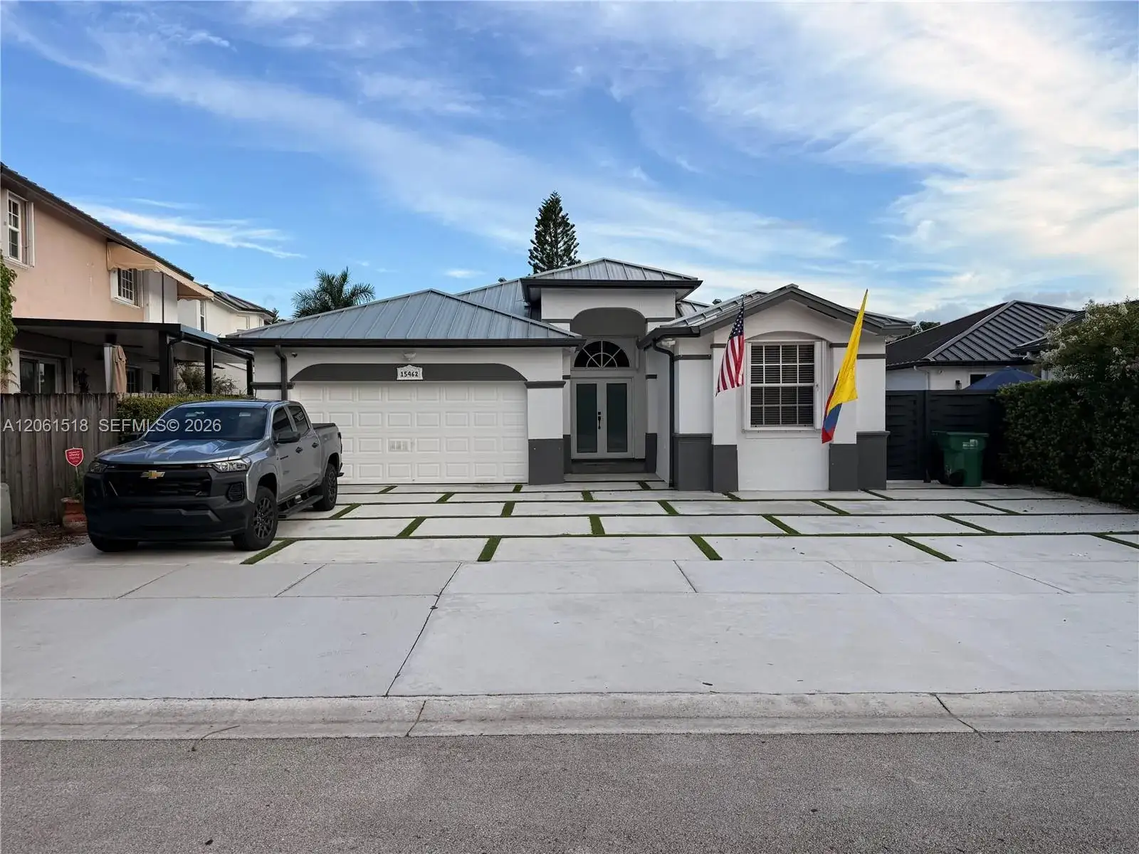 3 bedroom 2 bath Residential for sale at 15462 SW 39th St, Miami FL 33185