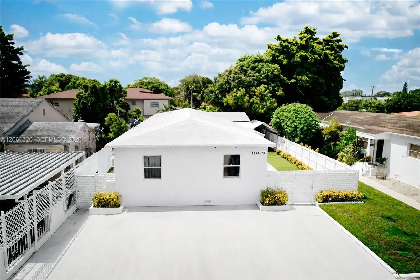 5 bedroom 4 bath Residential for sale at 2550-2552 SW 10 St, Miami FL 33135