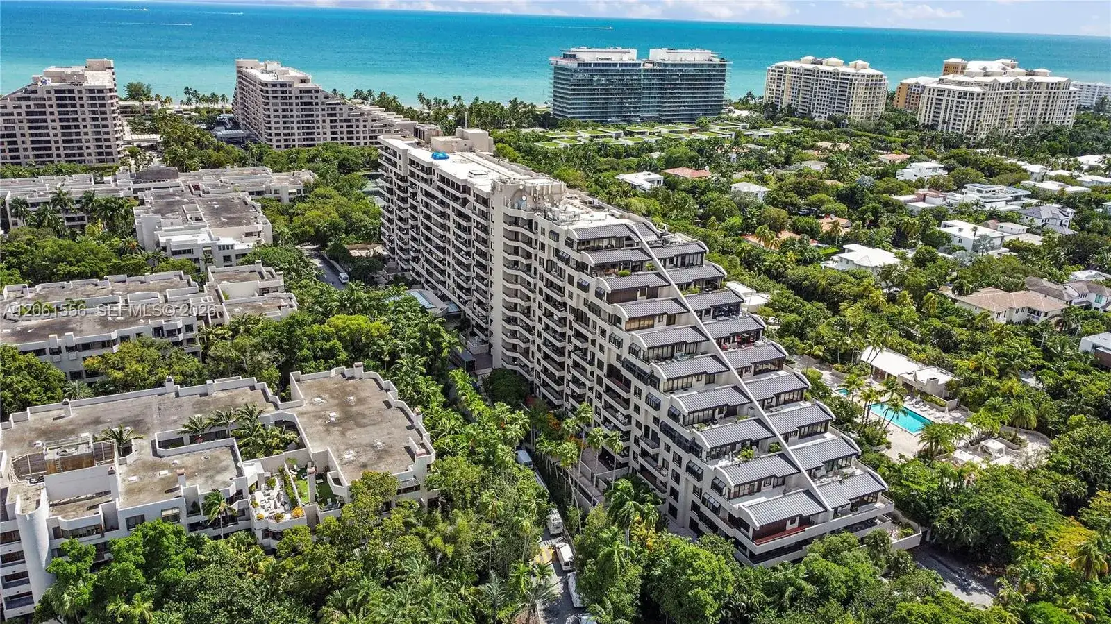 2 bedroom 2 bath Residential Lease for rent at 151 Crandon Blvd # 822, Key Biscayne FL 33149