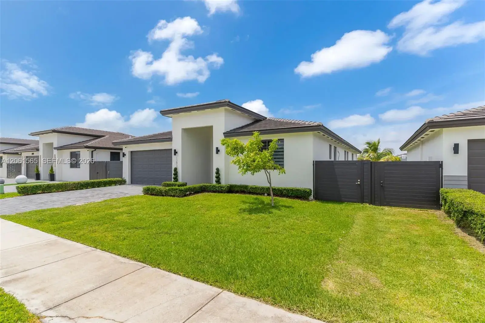 5 bedroom 3 bath Residential for sale at 12933 SW 227th St, Miami FL 33170
