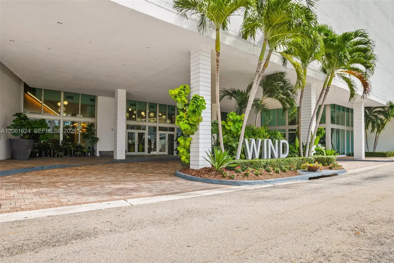 2 bedroom 2 bath Residential for sale at 350 S Miami Ave # 1805, Miami FL 33130