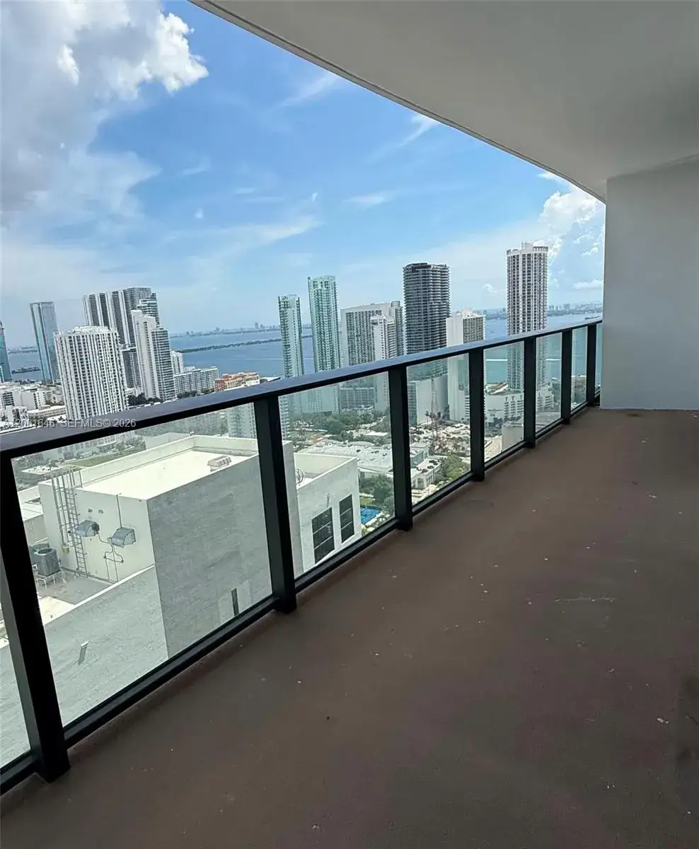 1 bedroom 1 bath Residential Lease for rent at 1600 NE 1st Ave # 3617, Miami FL 33132