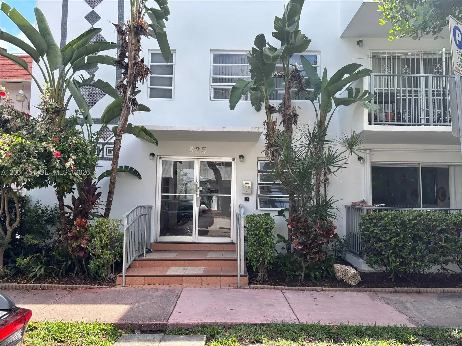 1 bedroom 1 bath Residential Lease for rent at 525 Meridian Ave # 102, Miami Beach FL 33139