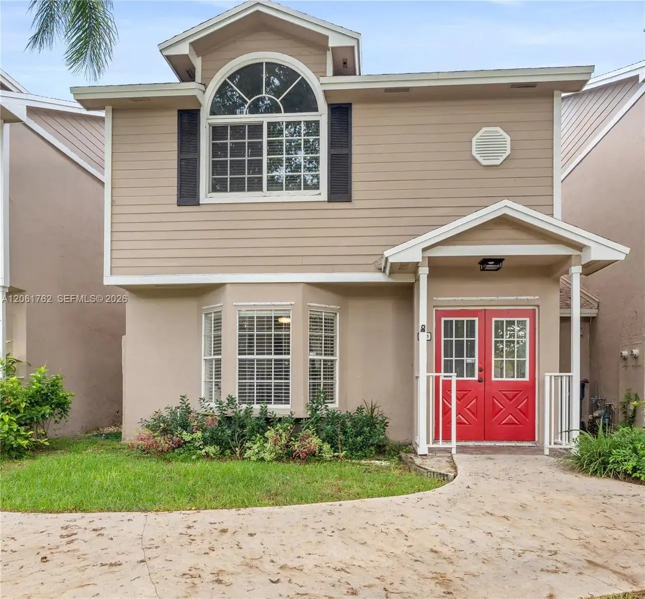 3 bedroom 2 bath Residential for sale at 12201 SW 148th St # 201, Miami FL 33186
