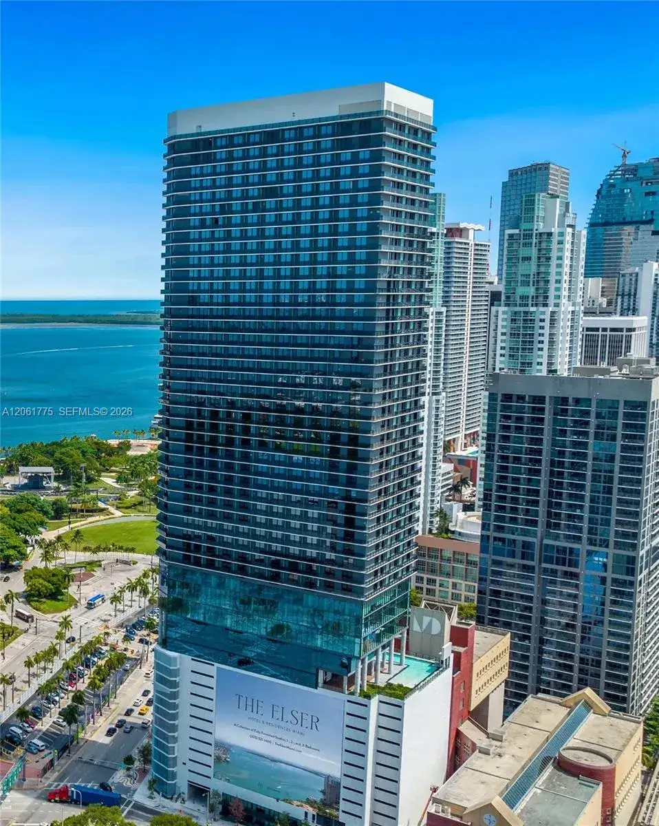 1 bedroom 1 bath Residential for sale at 398 NE 5th St # 1615, Miami FL 33132