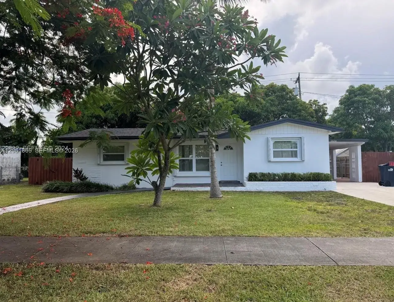 3 bedroom 2 bath Residential Lease for rent at 17630 SW 112th Ave, Miami FL 33157