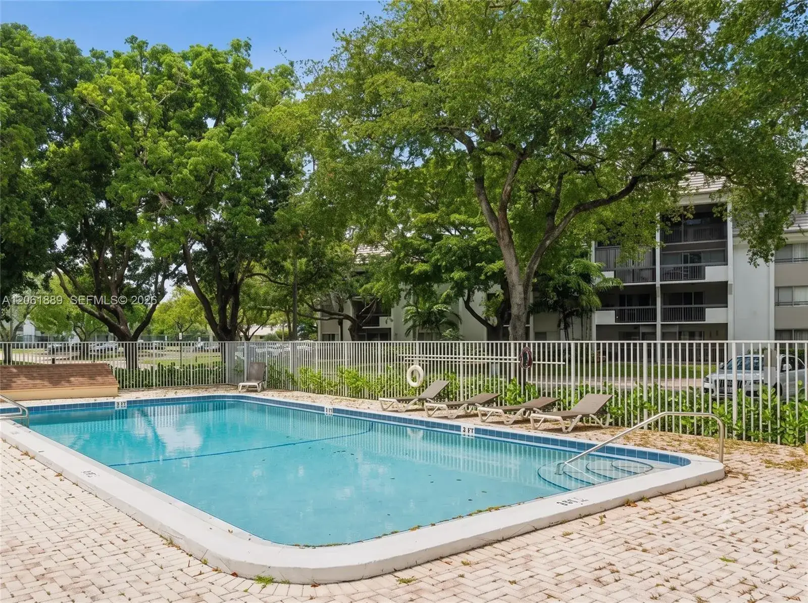 1 bedroom 1 bath Residential for sale at 731 N Pine Island Rd # 102, Plantation FL 33324