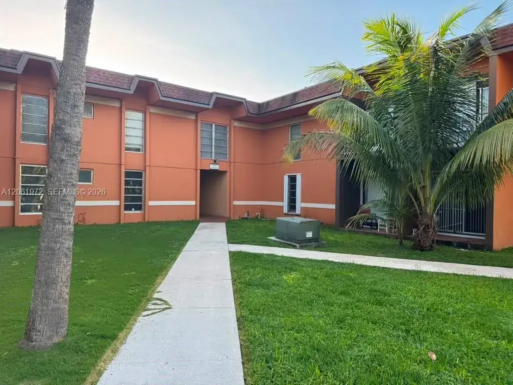 2 bedroom 1 bath Residential for sale at 9473 SW 76th St # P1, Miami FL 33173