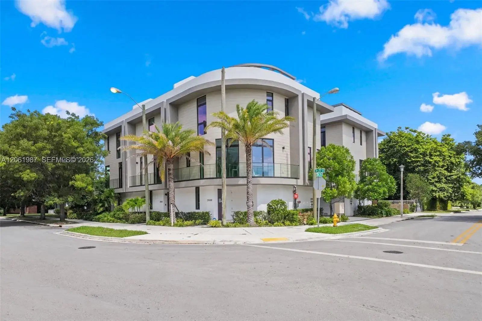 3 bedroom 3 bath Residential for sale at 2688 SW 25th Ave, Miami FL 33133