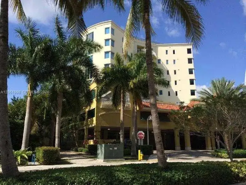 3 bedroom 3 bath Residential for sale at 3000 NE 188th St # 603, Aventura FL 33180